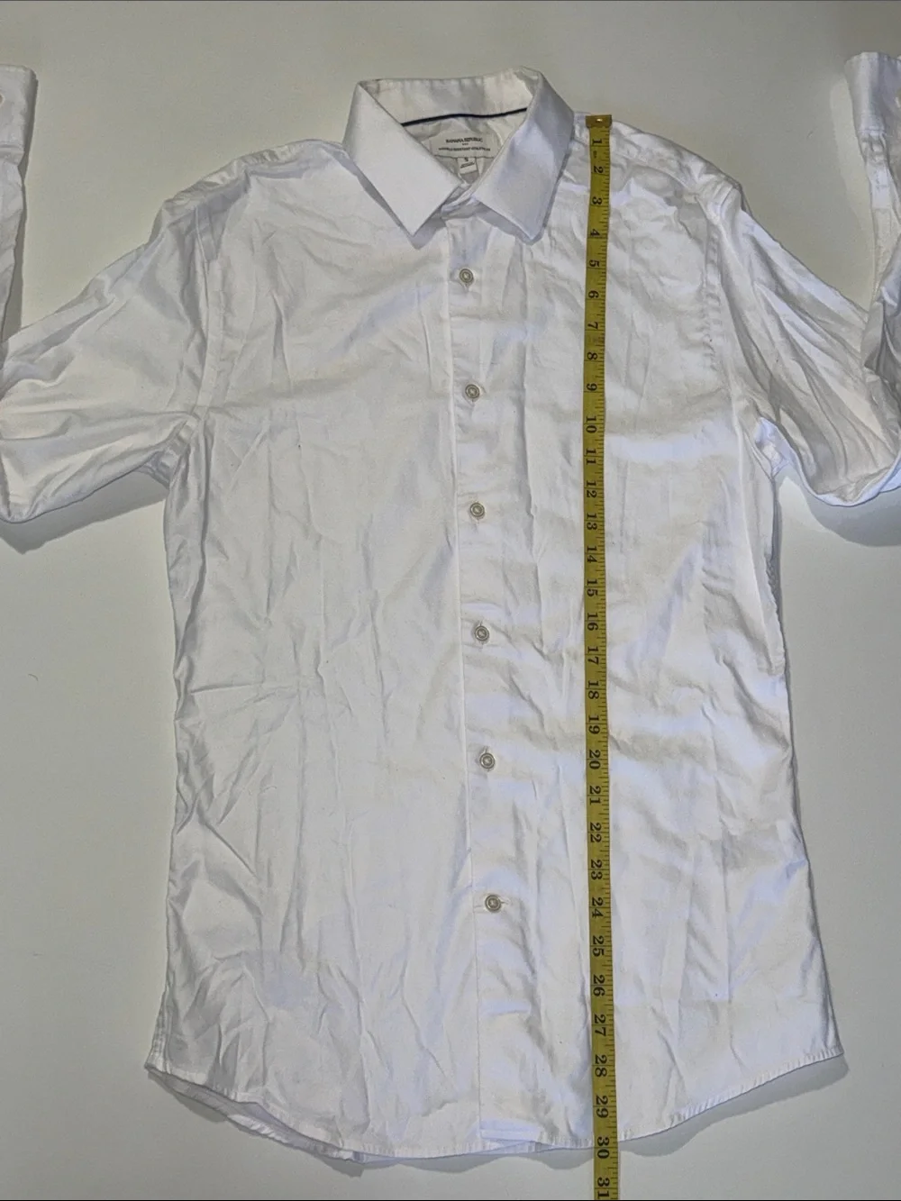 BANANA REPUBLIC SLIM-FIT WRINKLE-RESISTANT DRESS SHIRT SIZE S
